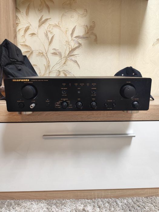 Напольная акустика Bowers & Wilkins (B&W)