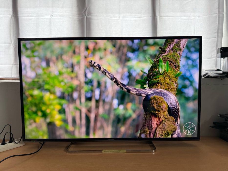 Телевізор Panasonic – 49”, Full HD, Smart TV