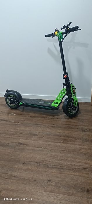 Trotinete ecoxtrem bison