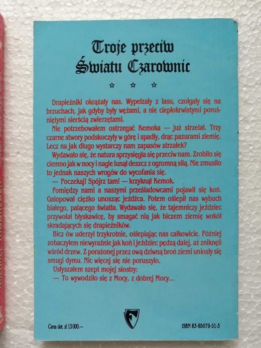 Zaklęty miecz Amulet szalonego Boga Troje przeciw światu