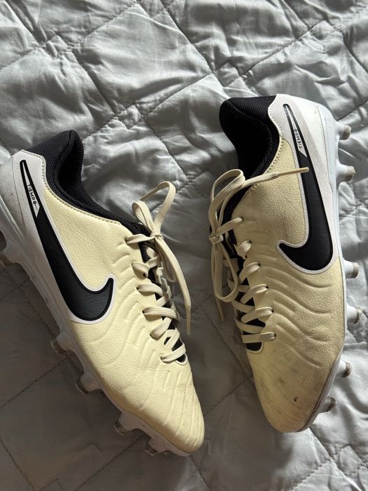 Бутси унісекс Nike Tiempo Legend 10 Club Beige DV4344-700
