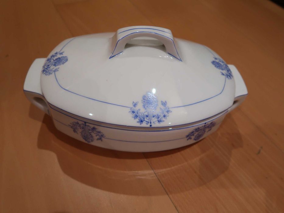 Terrina loiça de Coimbra azul e branca