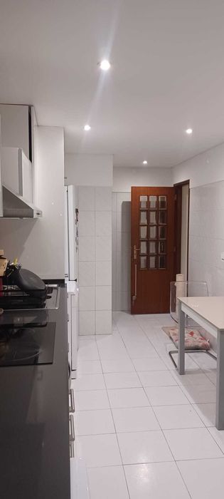 Aluga-se apartamento Infantado, Loures.