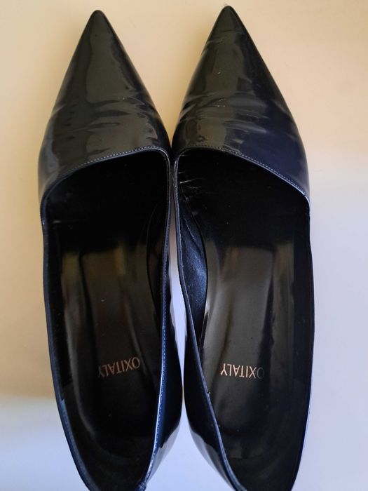 Ekskluzywne Oxitaly Sandra czółenka granatowe 41