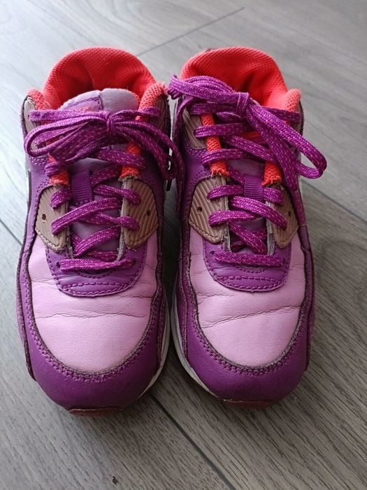 Adidasy Air firmy Nike