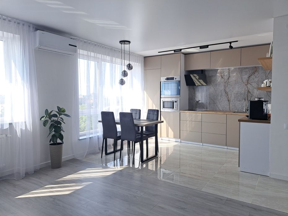 Погодинно, подобово  центр, залізничний вокзал новобудова