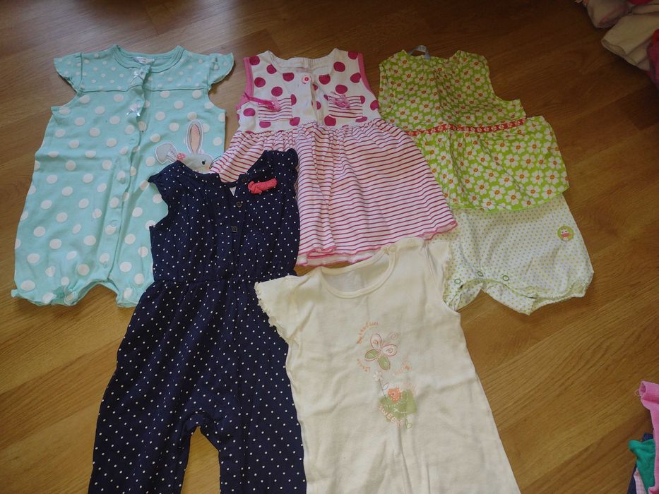 Zestaw ubranek 6-9mcy