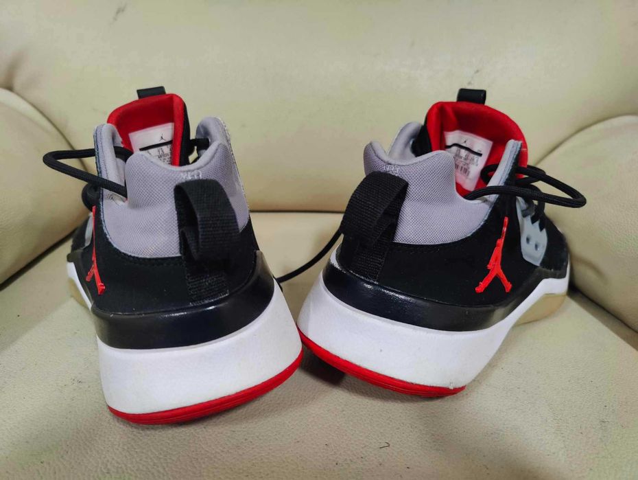Nike Jordan DNA Bred  42