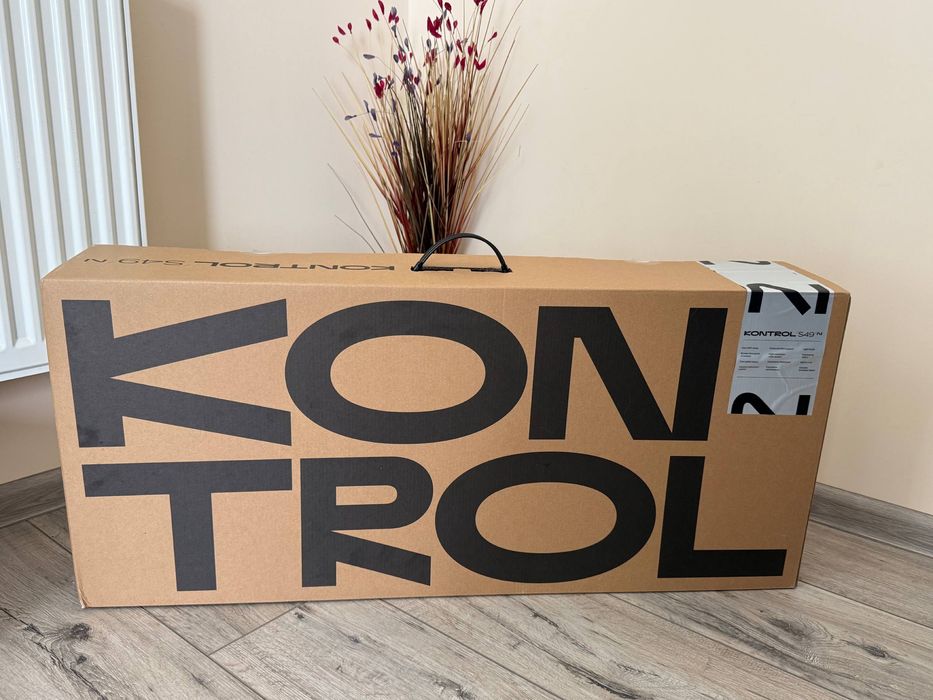 Native Instruments Komplete Kontrol S49 MK3 (стан ідеальний)