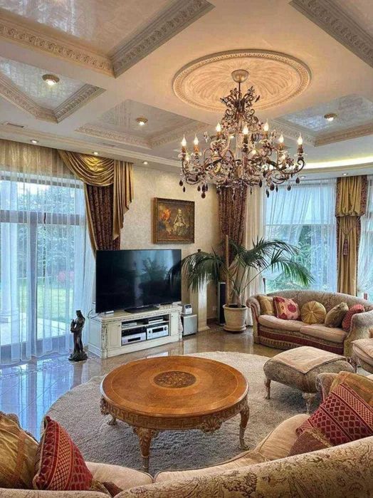 Розкішна італійська вілла біля моря • Басейн, лазня, гараж,21 сотка