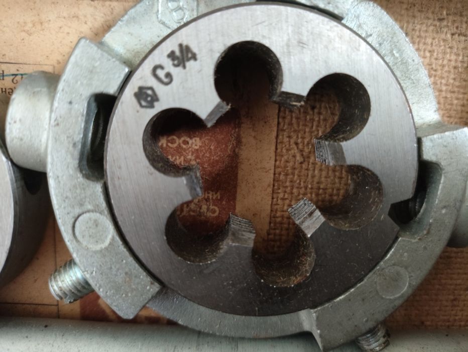 Набор лерок с плашкодержателем СССР