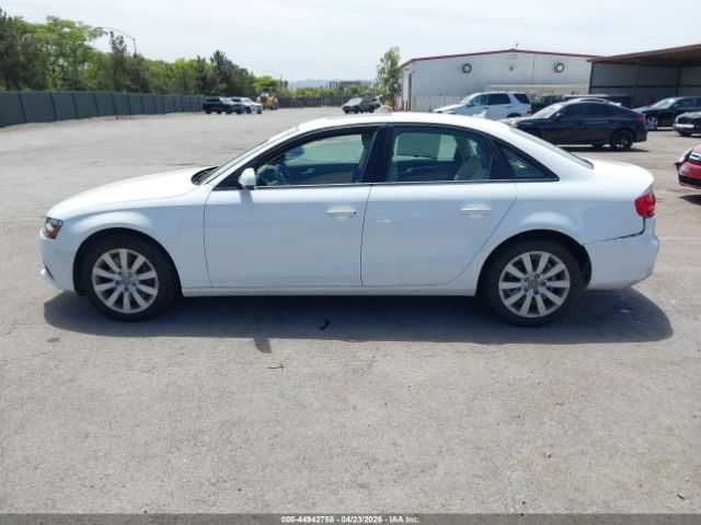 Audi A4 2.0 Premium 2014