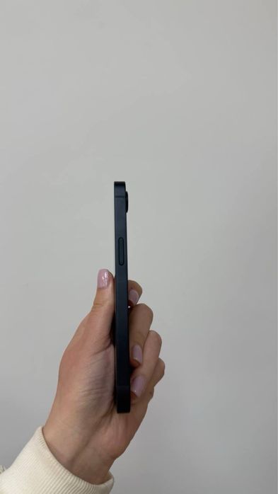 iPhone 16e 128GB Black 100%