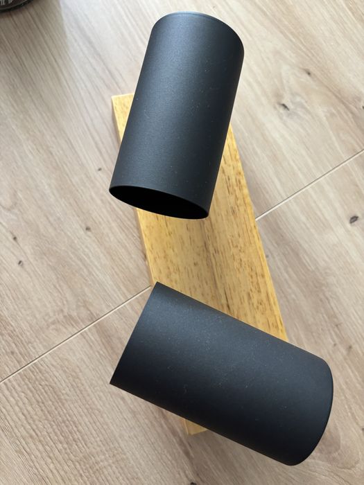 Lampa sufitowa bądź ścienna.,