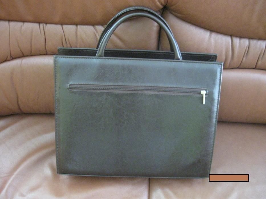 Torba na laptopa i dokumenty