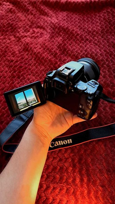 Canon EOS 250D + Objetiva (18-55mm)