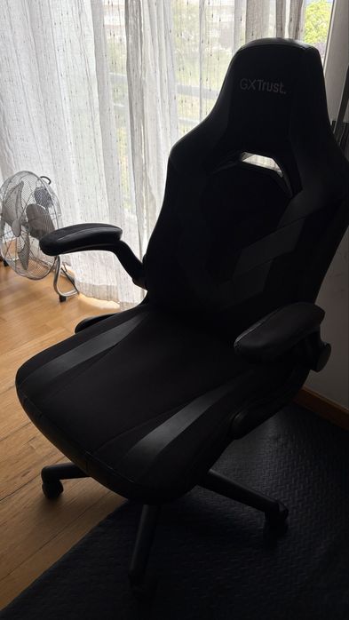 Cadeira gaming GXT 703 Riye