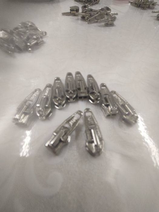 CURSORES Metal Fechos