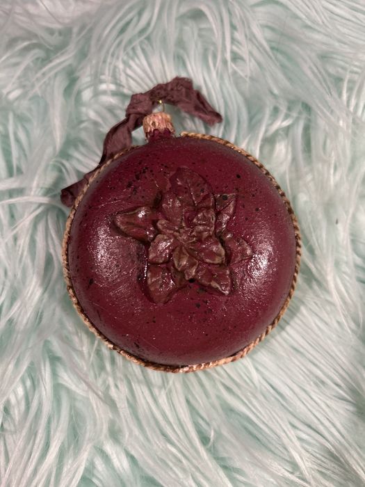 Bombka świąteczna. Wiewiórka.