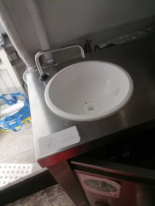 Food Truck completo com modelo muito atrativo para festa e eventos