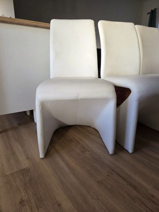 4 Cadeiras de Sala de Jantar Modernas em Polipele Branca