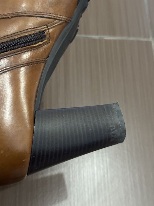 Жіночі ботільйони, ботінки Pier One