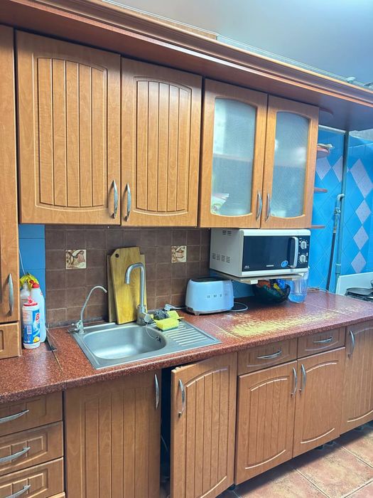 Кухня б/у продам