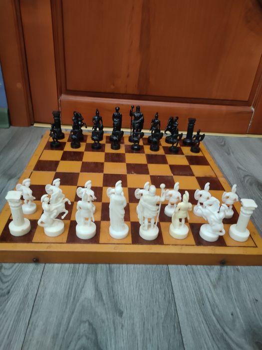 Римляне Древний Рим. Набор шахматы 45х45 см.