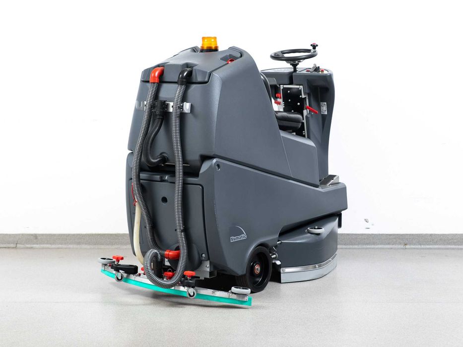 SZOROWARKA NUMATIC TTV 678G/400T NOWE BATERIE 2017r 683h 31000 netto