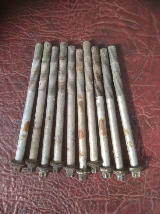 Болты головки ГБЦ