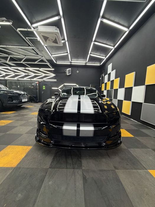 Ford Mustang zarejestrowany, ubezpieczony, obnizony, zmieniony wydech