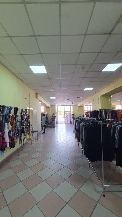 ПРОДАЖ ТОРГОВОГО КОМПЛЕКСУ в самому центрі м. Тячів вул. Шапошнікова