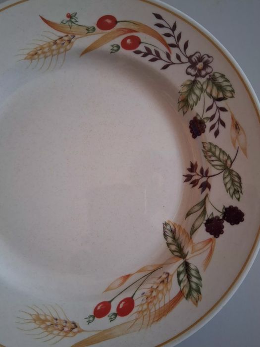 Prato Raso Churchill England - VINTAGE