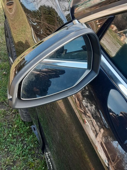 Lusterko lewe Audi A5 F5 8W6 LY9T czarne 21r- 10pin