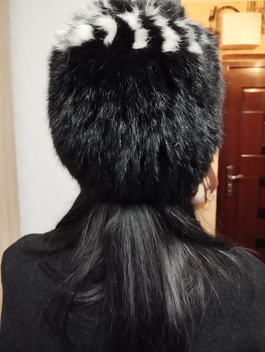 Продам зимову шапку натуральний кролік