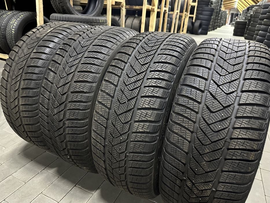 Зима 245/45R18 Pirelli Sottozero3 RFT 6,5-7mm