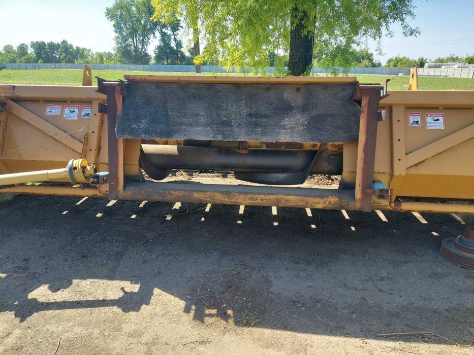 Жниварка (жатка) соняшникова Franco Fabril SF870 8 рядків