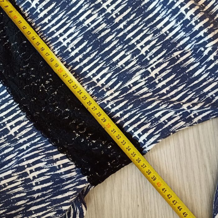 Sukienka  z koronką M