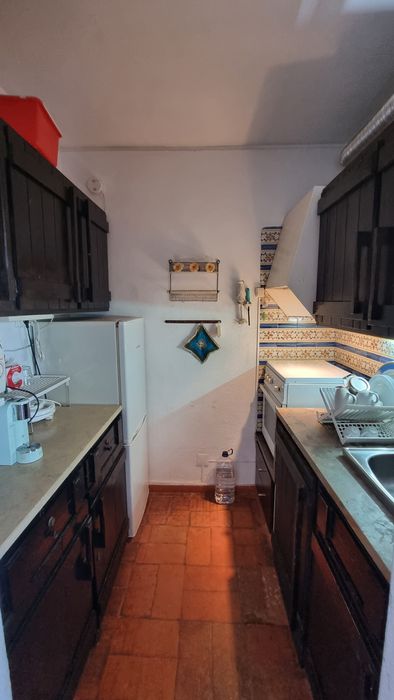 Alugo apartamento T0, Pedras del Rei