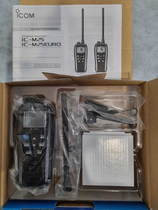 Морська радіостанція ICOM IC-M25 (нова)