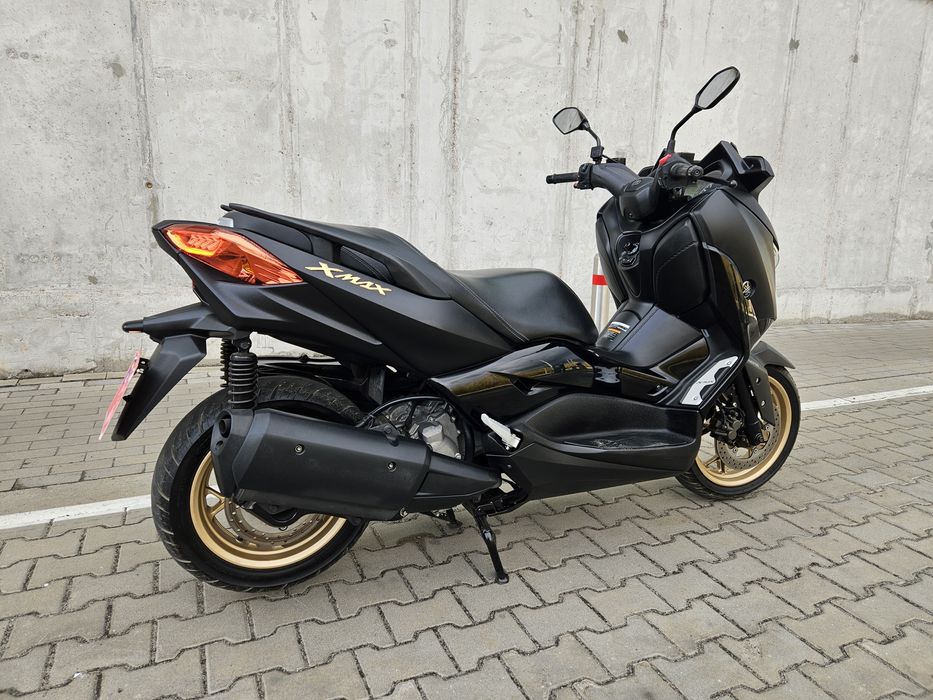Максі скутер Yamaha Xmax 250 з Японії