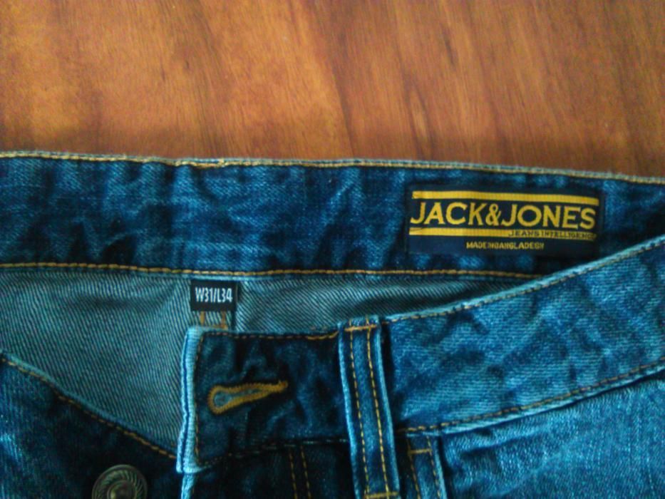 NOWE jeansy JACK & JONES rozmiar 31/34 pas 31 długość 34