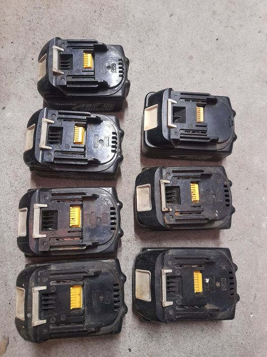 Baterie Makita 18v niesprawne 8 szt.