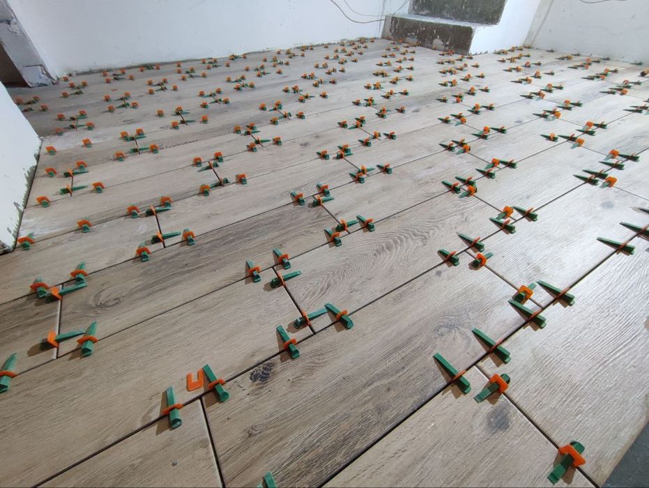 Укладання плитки. Плиточні роботи. Укладка плитки. Плиточник