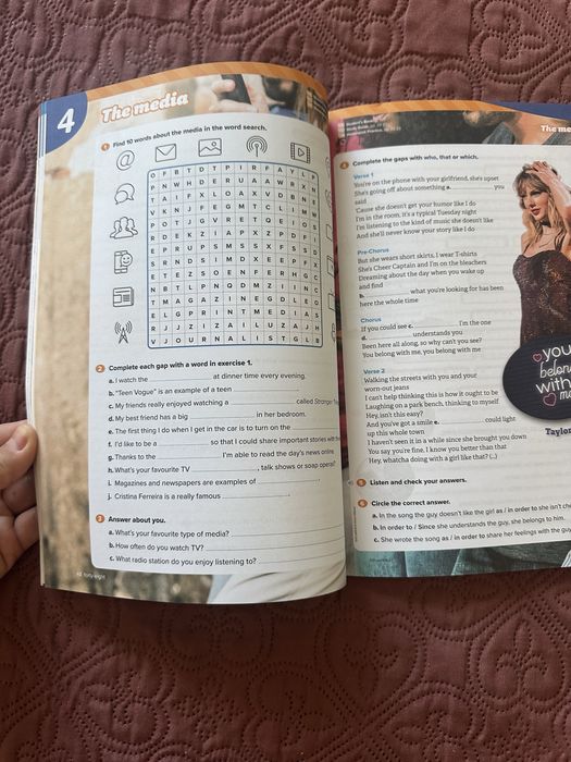 Caderno de atividade Inglês 8