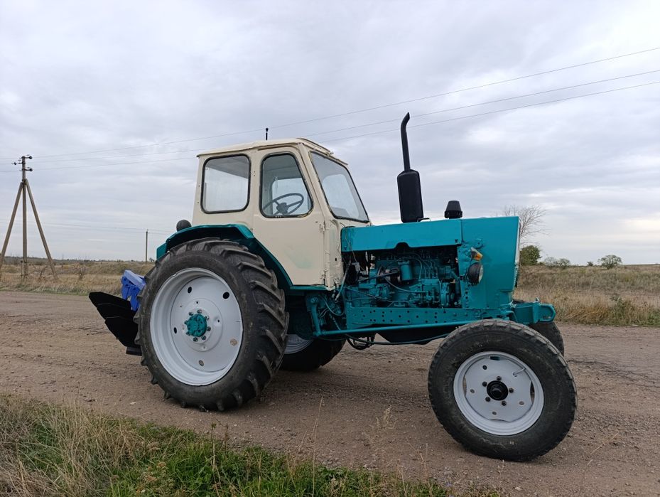 Продам ЮМЗ 6 з плугом