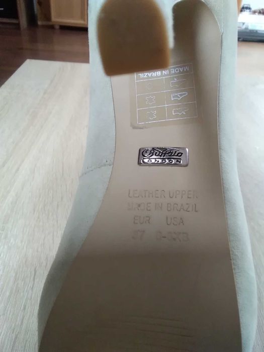 szpilki buffalo bezowe