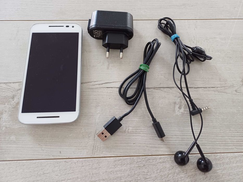 Smartfon Telefon MOTOROLA MOTO G3 XT1541 16GB 2GB RAM 13+5MP LTE WIFI