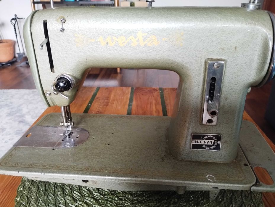 Maszyna do szycia Westa