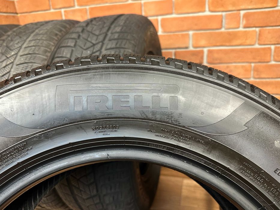 Opony Pirelli Scorpion Winter 235/65R17 104H 2022 7mm